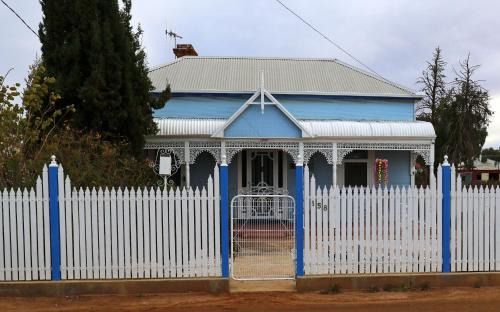 Broken Hill House | Ella's Place