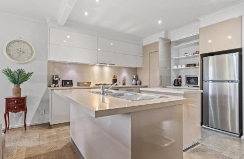 Golden Point House | Ellenslie