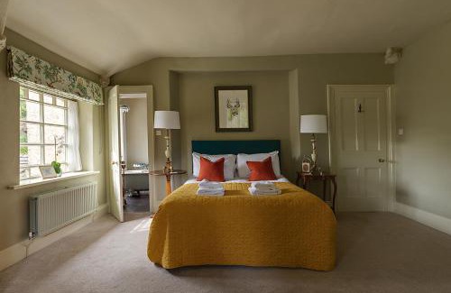 Low Newton House | Eller How House - Private Regency Property & Lake
