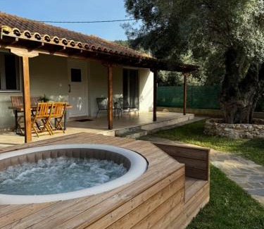 Agios Ioannis Apartment | Elleria's House