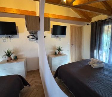 Agios Ioannis Apartment | Elleria's House