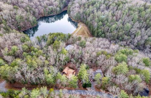 Walnut Mountain House | Ellijay Cabin with Private Lake & great location!
