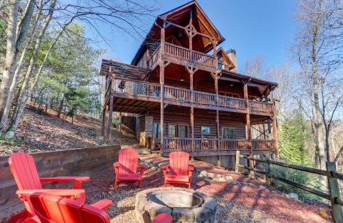 Ellijay House | Ellijay Hideaway with Hot Tub, Views and Game Room!