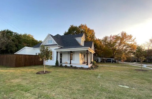 Waxahachie House | Ellis Historic Home -SAGU- 5min from Downtown Wax.