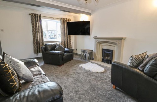 Haworth House | Ellis House