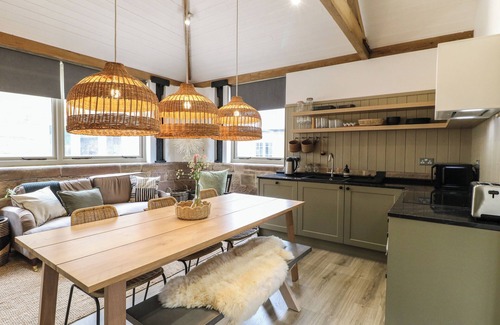 Crich House | ELM COTTAGE - FOLD YARDS, family friendly in Alderwasley