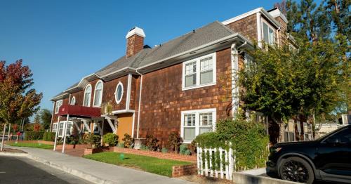 Napa Hotel | Elm House Inn