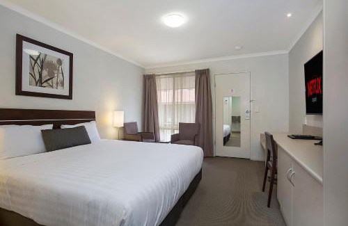 Warrnambool Hotel | Elm Tree Motel