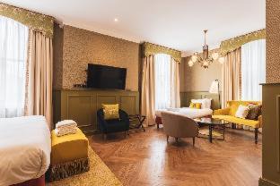 York Hotel | Elmbank York, Tapestry Collection by Hilton