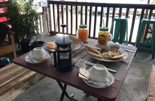 Barangay Buena Suerte Bed & Breakfast | Elmo’s place