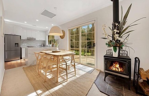 Bright Apartment | Elms on Delany, Bright