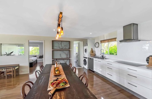 Mount View Cottage | Elouera Retreat - Hunter Valley escape with all around views