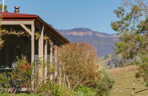Blackheath House | Elsewhere Retreat Spectacular views, serenity & privacy on 40 acres in Megalong