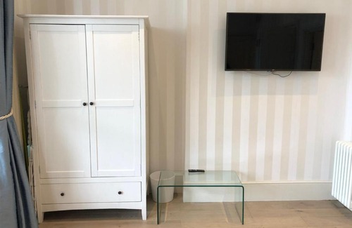 Holland Park Apartment | Elsham Apartments