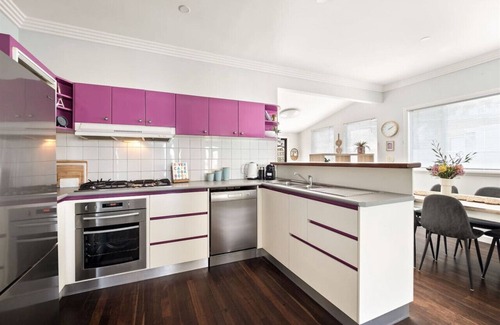 Margaret River House | Elva Garden Cottage | Dog Friendly | Town Central