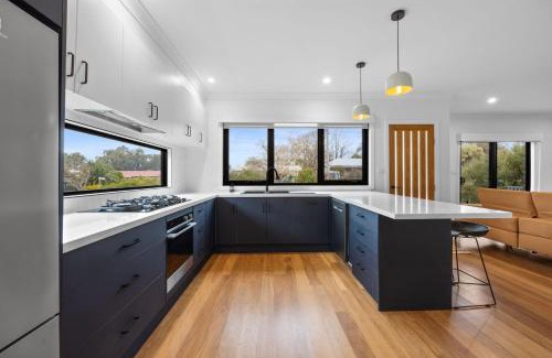 Mansfield House | Elvins - Mansfield - Sleeps 7