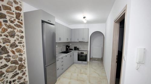 Dio-Olympos Apartment | Elysian Stone Apartment II