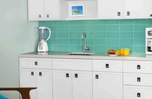 Nazareth Apartment | Elysian Studio King sleeps two 2-7 night specialn