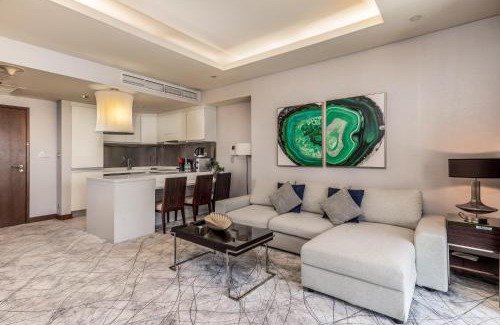 Downtown Dubai Hotel | Emaar Residences
