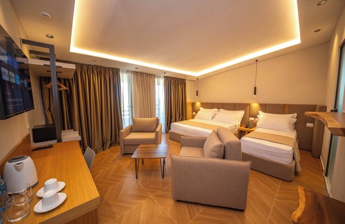 Rade Hotel | Emara Boutique Hotel
