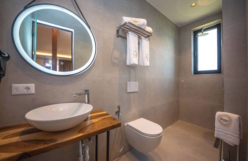 Rade Hotel | Emara Boutique Hotel