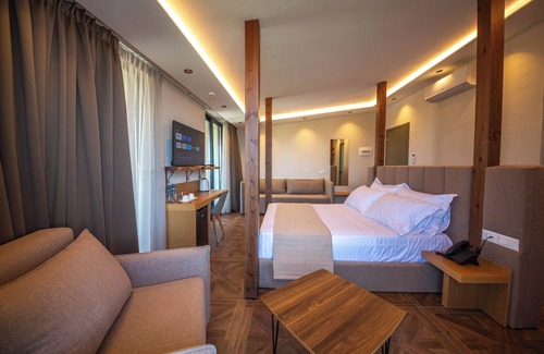 Rade Hotel | Emara Boutique Hotel