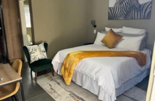 Embalenhle Apartment | Emba Guest lodge No loadshedding