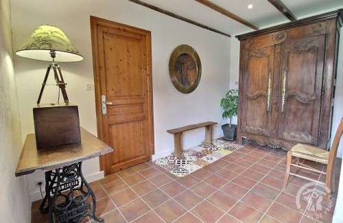 Plourhan House | Embalaba
