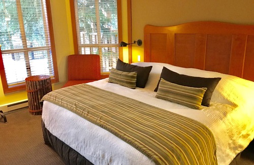 Upper Village Hotel | Embarc Whistler, 2 bd 2 bth, Available for Christmas and New year