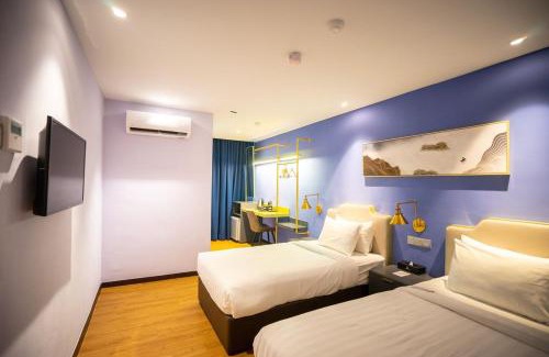 Downtown George Town Hotel | Embassy Hotel Georgetown