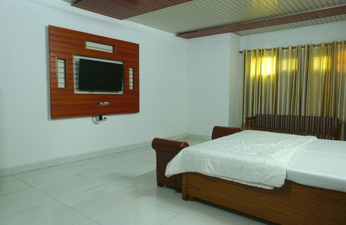 Diplomatic Enclave Hotel | EMBASSY SUITES BEST PLACE TO STAY