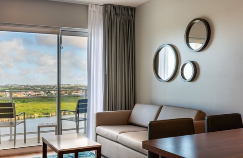 Palm Beach Resort | Embassy Suites By Hilton Aruba Beach Resort