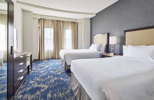 Old Town Alexandria Hotel | Embassy Suites by Hilton Alexandria Old Town