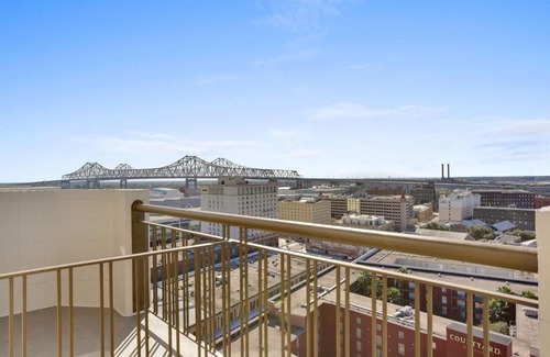 Central Business District Hotel | Embassy Suites by Hilton New Orleans Convention Center