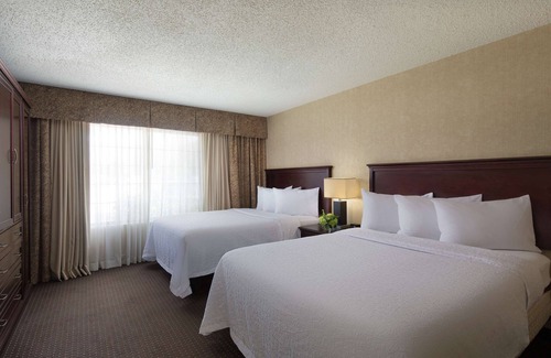 Lubbock Hotel | Embassy Suites Lubbock