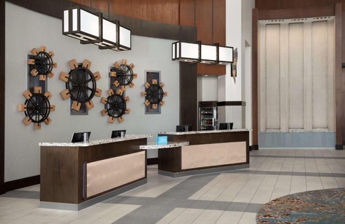 Springfield Hotel | Embassy Suites Springfield