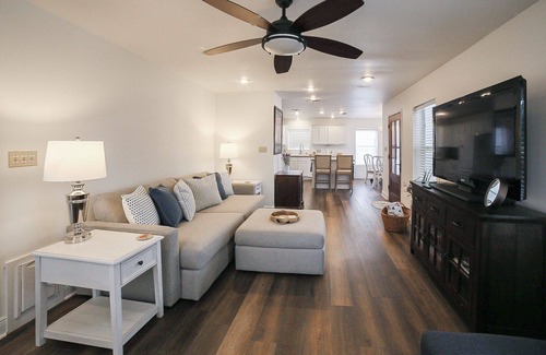 Old Town House | Ember Beach ~ charming cottage close to beaches