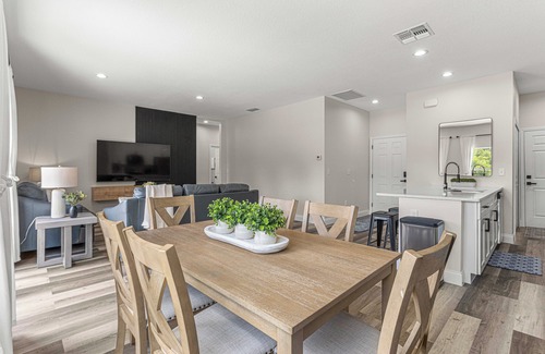 Ocala House | Ember's Place. Charming 4-bedroom w/Hammock & Arcade games, in enchanting Ocala