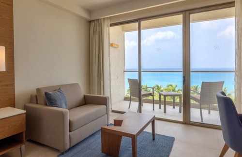 Morne Rouge House | Embrace the Sugar Rush Experience! Oceanfront Suite, Outdoor Pool, Free Parking!