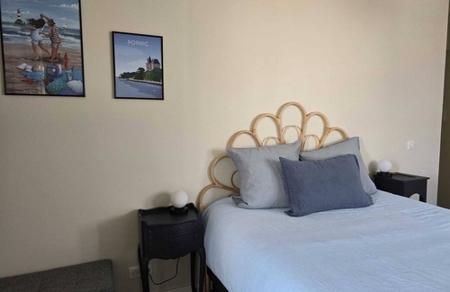 Pornic Bed & Breakfast | 'Embruns' Guest Rooms with Private Terrace, Private Garden and Wi-Fi