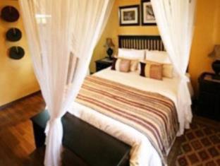 Hluhluwe Cabin | Emdoneni Lodge with Zululand Cat Conservation Project