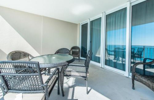 Panama City Beach Apartment | Emerald Beach 2225