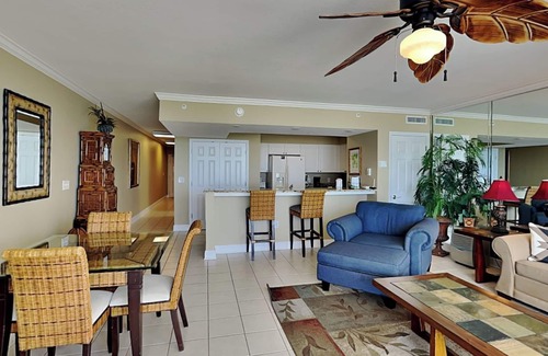 Panama City Beach Condo | Emerald Beach #928 | On-Site Amenities & More!