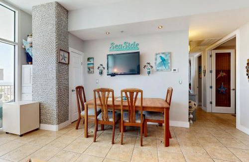 Galveston Apartment | Emerald by the Sea #711