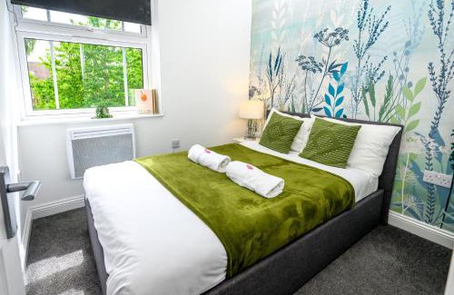 Moseley Apartment | EMERALD Delightful Suite Moseley Mews, Birmingham By StayStaycations