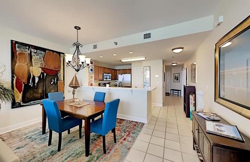 Pensacola Beach Apartment | Emerald Dolphin #1630