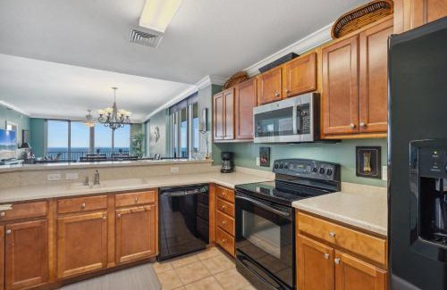 Pensacola Beach House | Emerald Dolphin Unit 1450