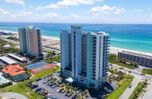 Pensacola Beach House | Emerald Dolphin Unit 1450