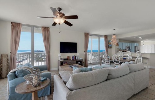 Pensacola Beach Hotel | Emerald Dolphin unit 650 - Three Bedroom Condo