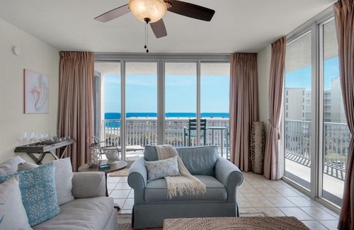 Pensacola Beach Hotel | Emerald Dolphin unit 650 - Three Bedroom Condo